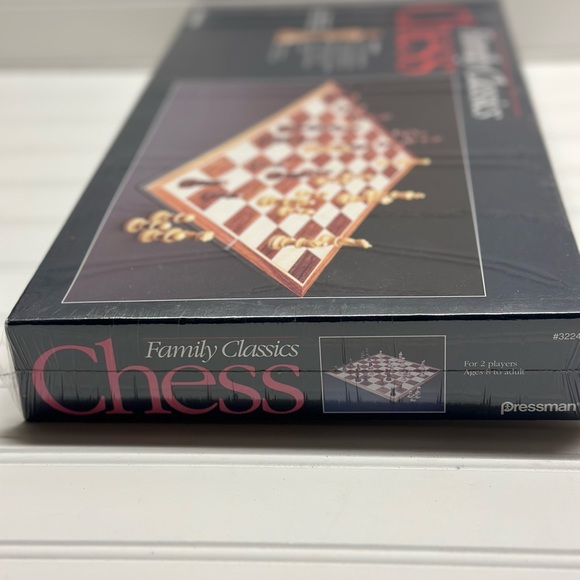Family Classics Chess Board Game features Solid Staunton Chessmen w/ 2 5/8” King - Picture 5 of 5